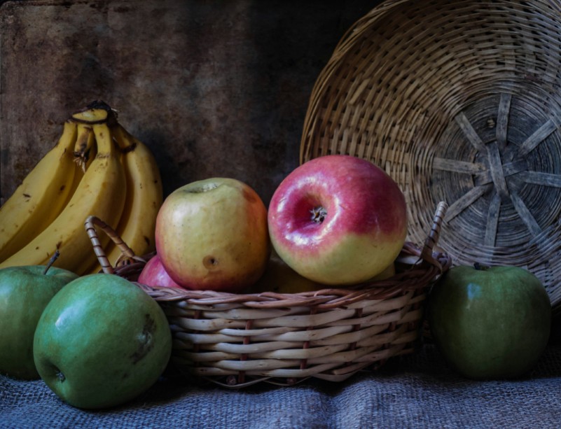 Дієта при панкреатиті: які фрукти можна їсти, а які ні