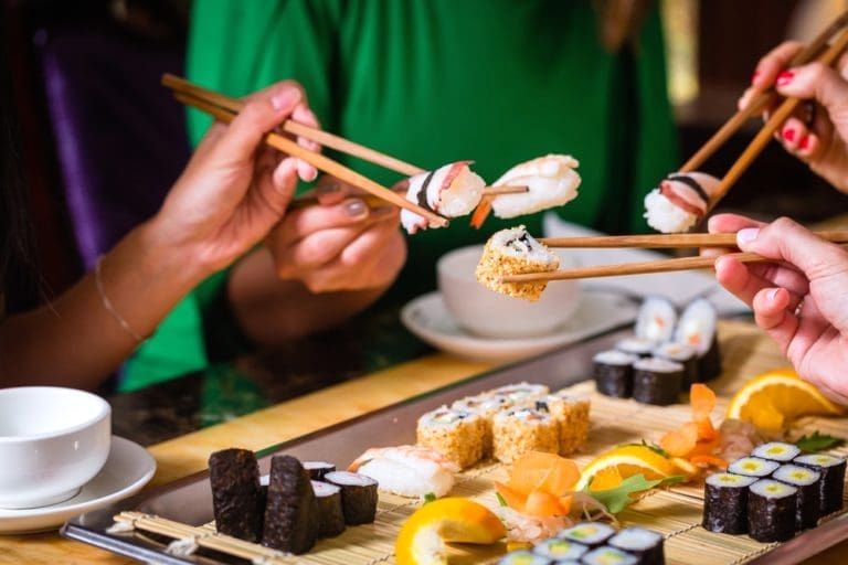 Как правильно есть суши и роллы? Основные советы