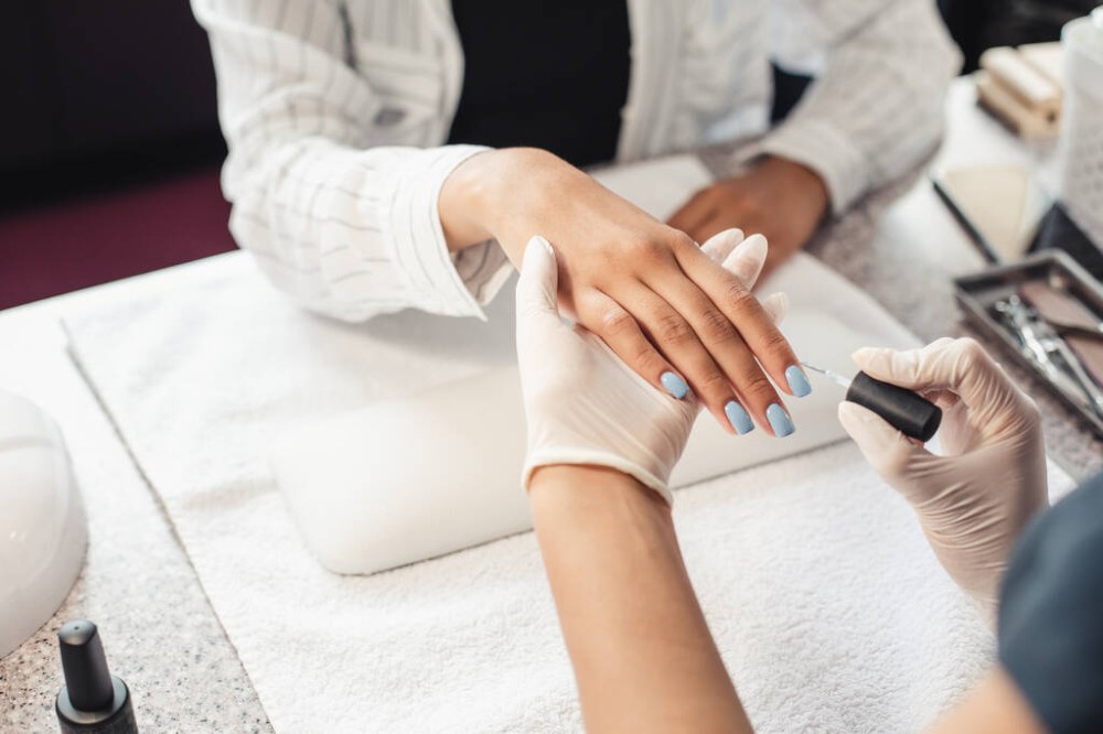 Какие бывают гель лаки и как подобрать качественный материал