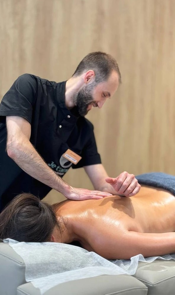 Путь к легкости и гармонии с профессиональными сеансами массажа