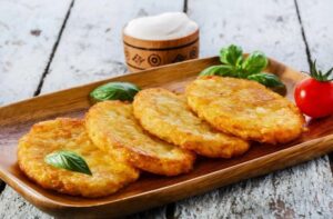 Як приготувати пухкі деруни з кабачків і картоплі