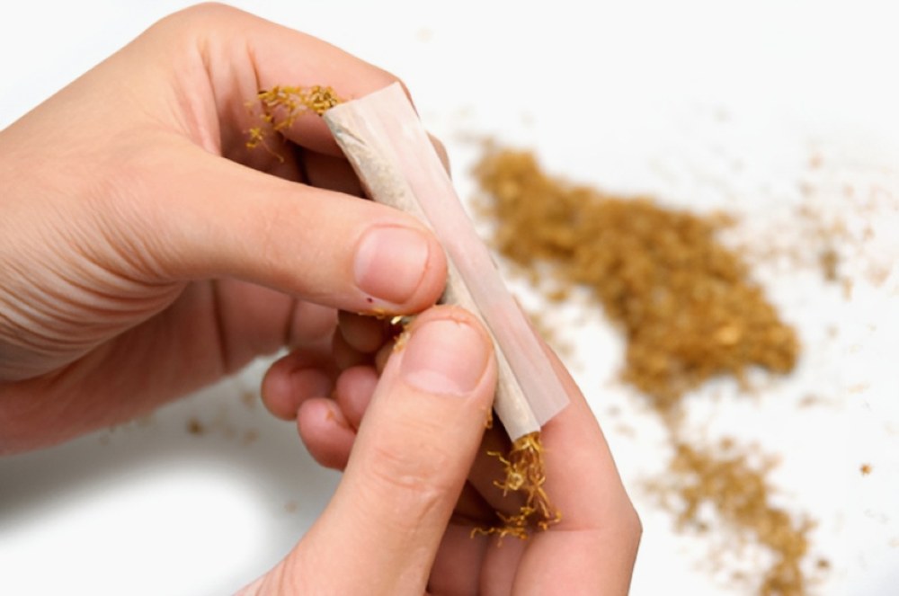 Поради щодо правильного скручування – як зробити самокрутку щільною, щоб вона рівномірно горіла