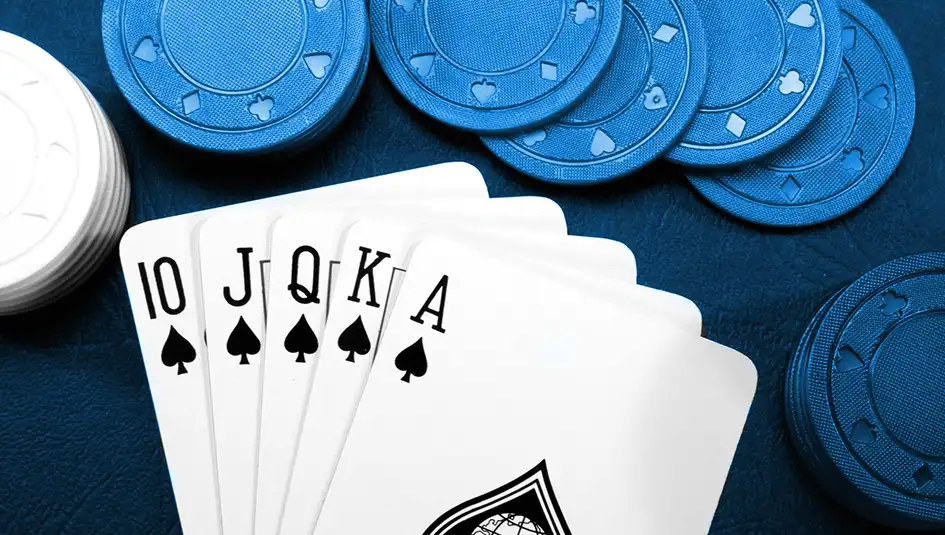 Техасский Холдем против 5-карточного Дро: различия и сходства