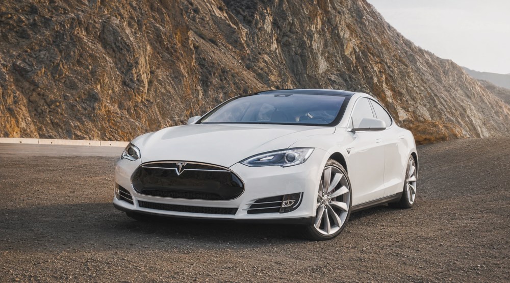 Купівля Tesla в Україні: що варто знати про фінансування електрокара