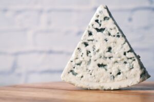 Сыр горгонзола: что это такое, виды, вкус и кулинарные сочетания